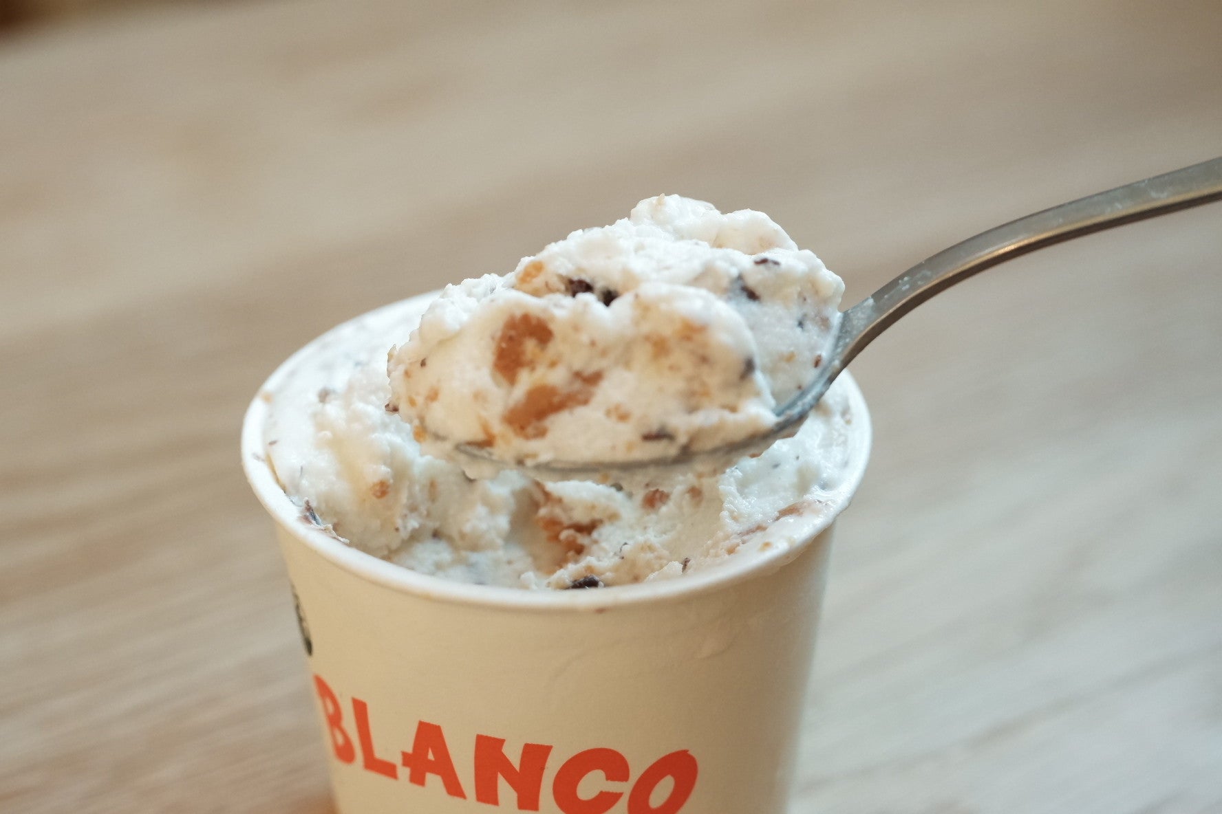 Xmasアイスケーキ(１ホール)+アイスカップ6個セット